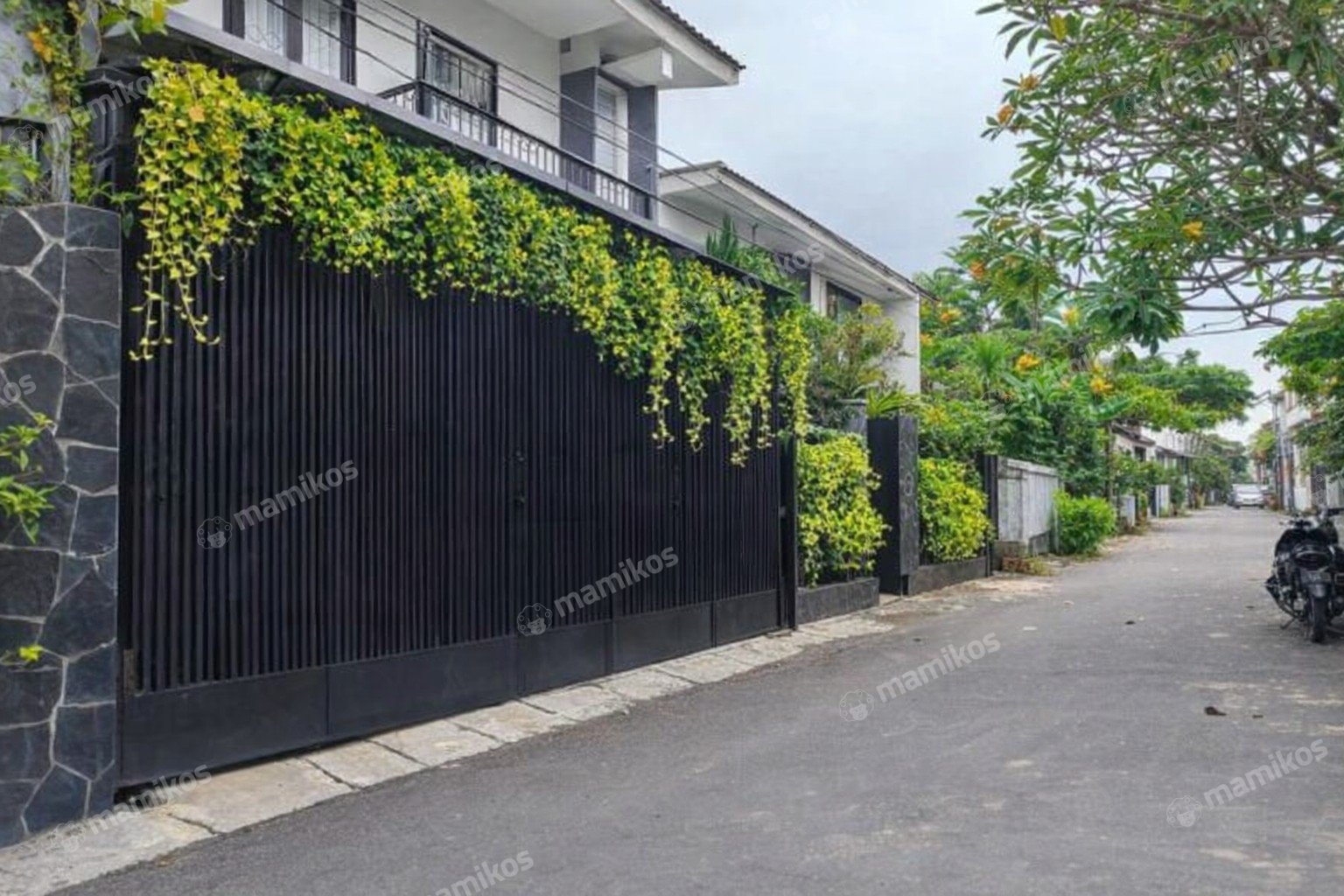 Rumah 3 Kamar Tidur 3 Kamar Mandi 1 Lantai Cipayung Jakarta Timur