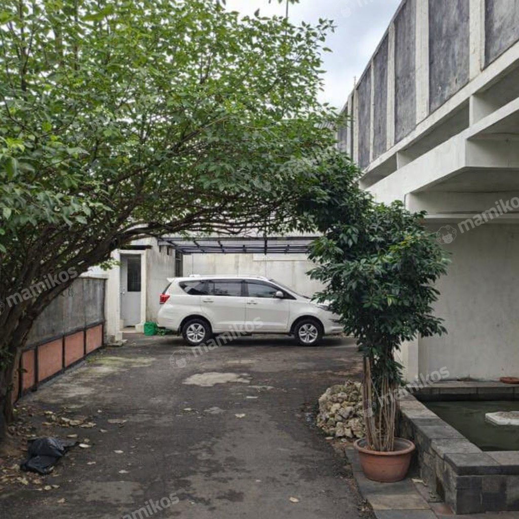 Rumah Sertifikat SHM 13 Kamar Tidur 8 Kamar Mandi Cipete Jakarta Selatan - Photo 2