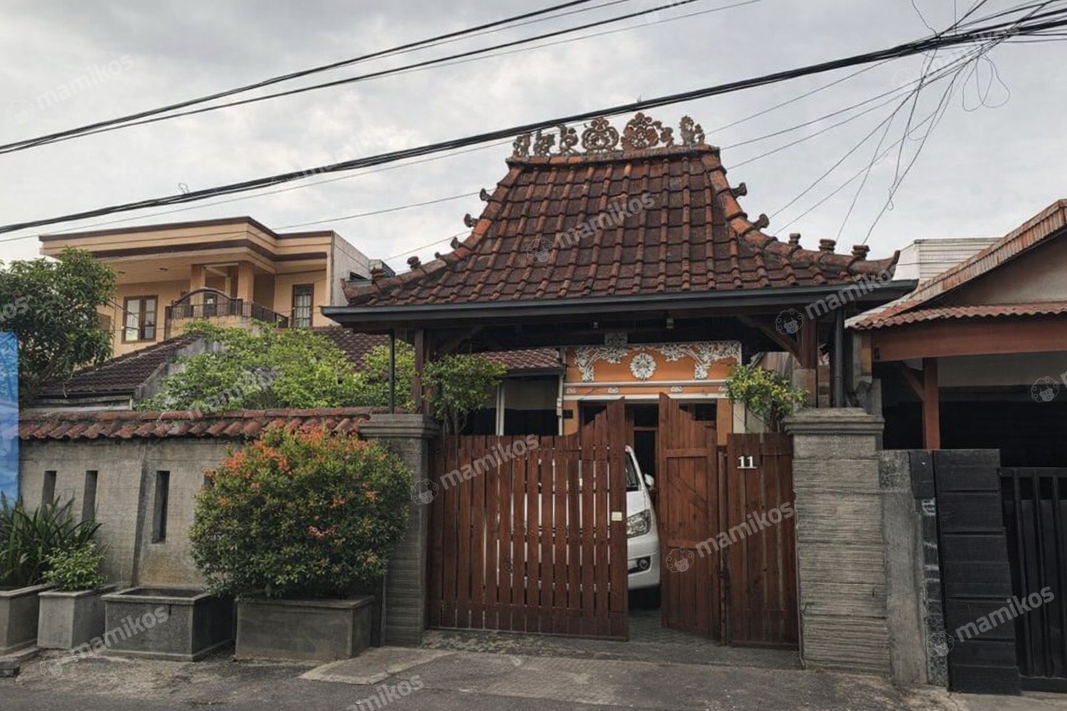 Rumah Sertifikat SHM 4 Kamar Tidur 3 Kamar Mandi Matraman Jakarta Timur