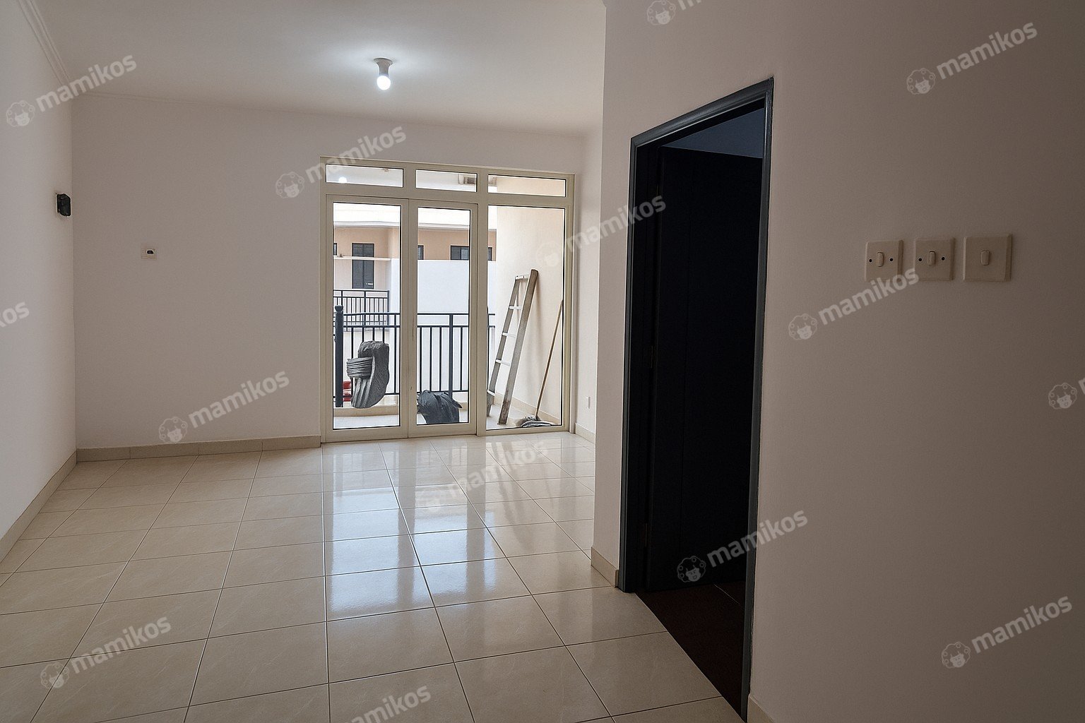 Rumah Sertifikat HGB 2 Kamar Tidur 2 Kamar Mandi Taman Surya Jakarta Barat - Photo 2