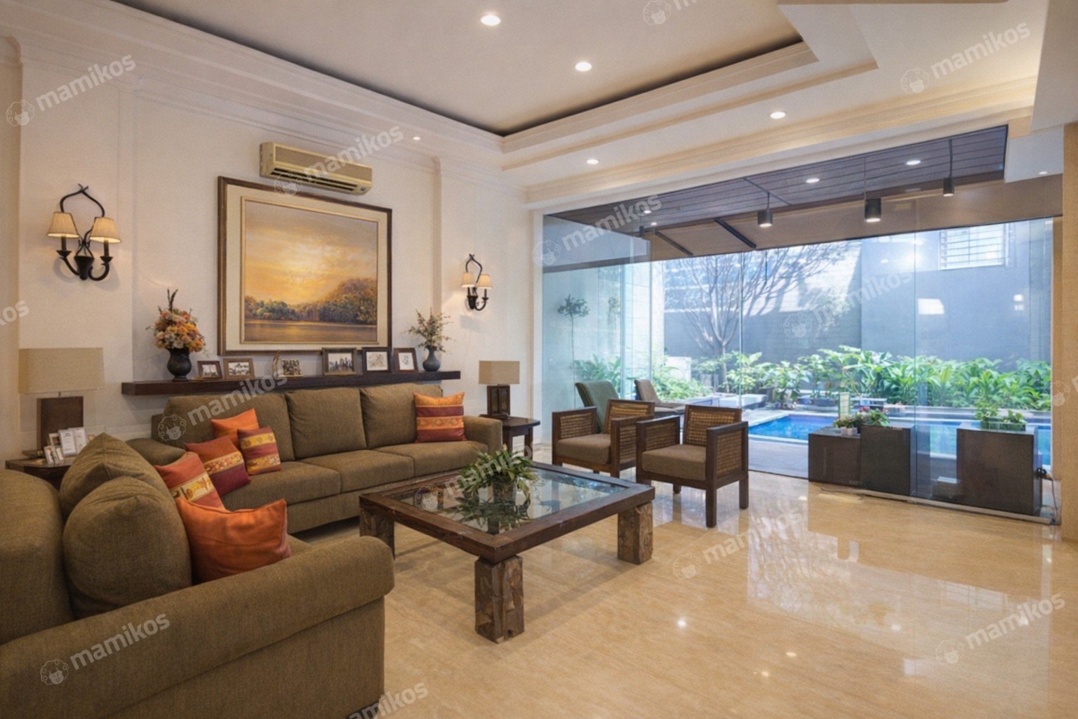 Rumah Sertifikat SHM 7 Kamar Tidur 6 Kamar Mandi Intercon Jakarta Barat