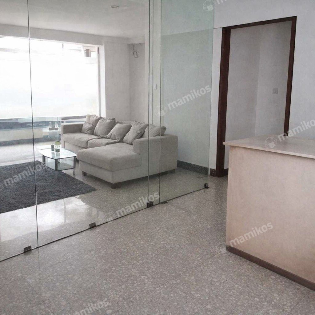 Rumah 10 Kamar Tidur 4 Kamar Mandi 1 Lantai Kemang Jakarta Selatan - Photo 2