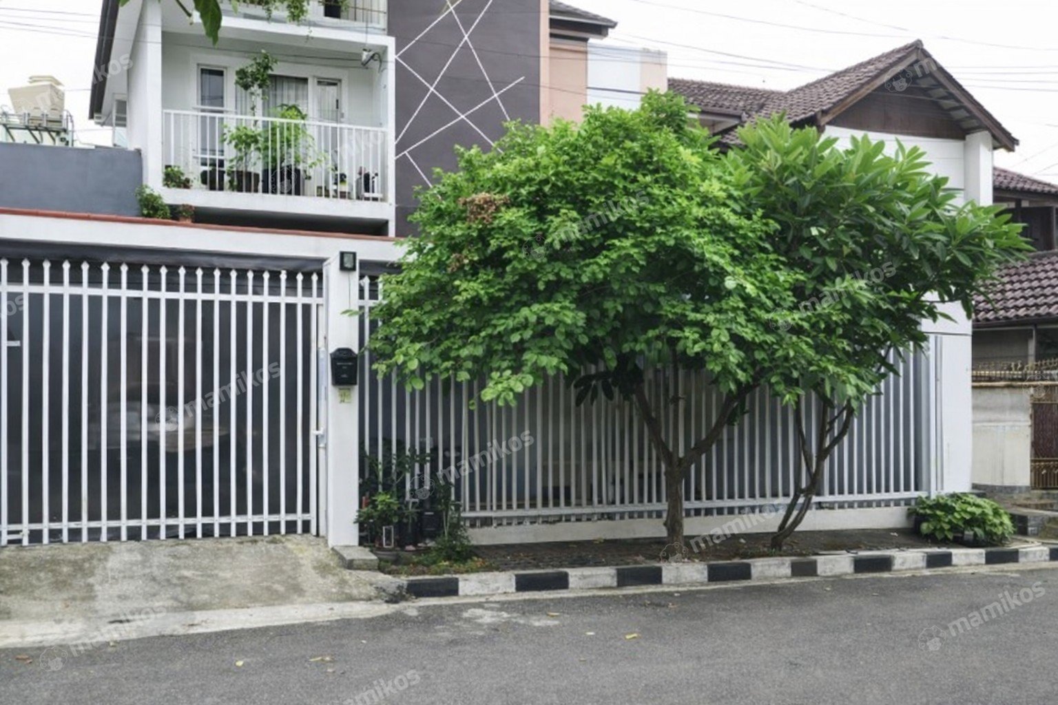 Rumah Sertifikat SHM 3 Kamar Tidur 3 Kamar Mandi Duren Sawit Jakarta Timur