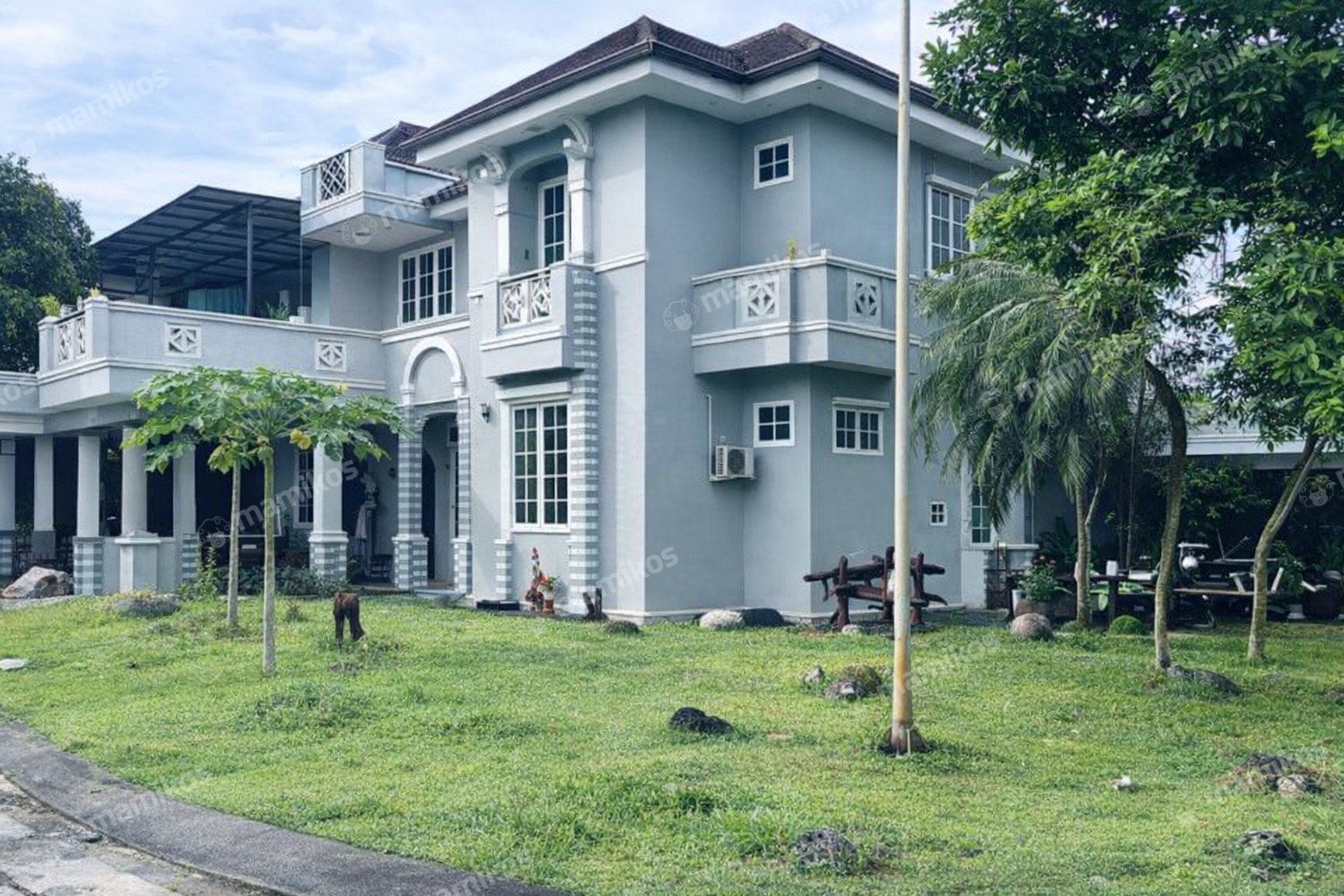Rumah Sertifikat SHM 5 Kamar Tidur 5 Kamar Mandi Cibubur Jakarta Timur