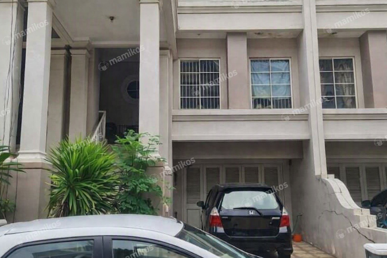 Rumah Sertifikat SHM 4 Kamar Tidur 3 Kamar Mandi Pegangsaan Jakarta Utara