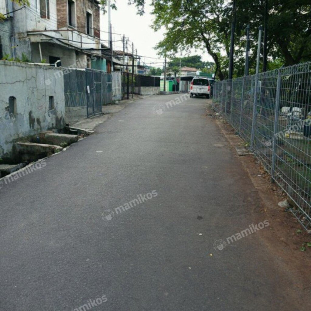 Rumah Sertifikat SHM 5 Kamar Tidur 4 Kamar Mandi Tomang Jakarta Barat - Photo 2