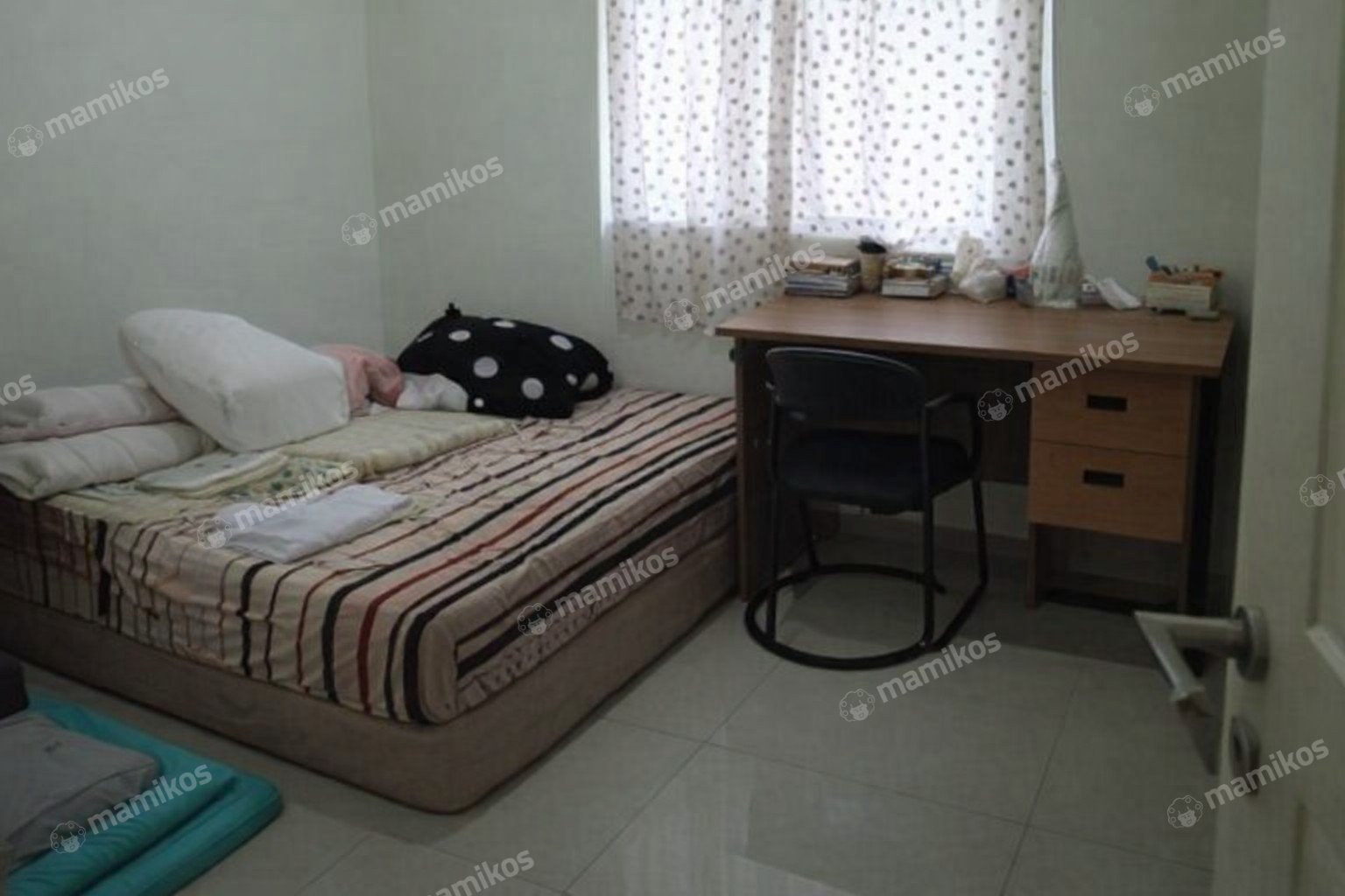 Rumah Sertifikat SHM 6 Kamar Tidur 4 Kamar Mandi Pegadungan Jakarta Barat - Photo 3