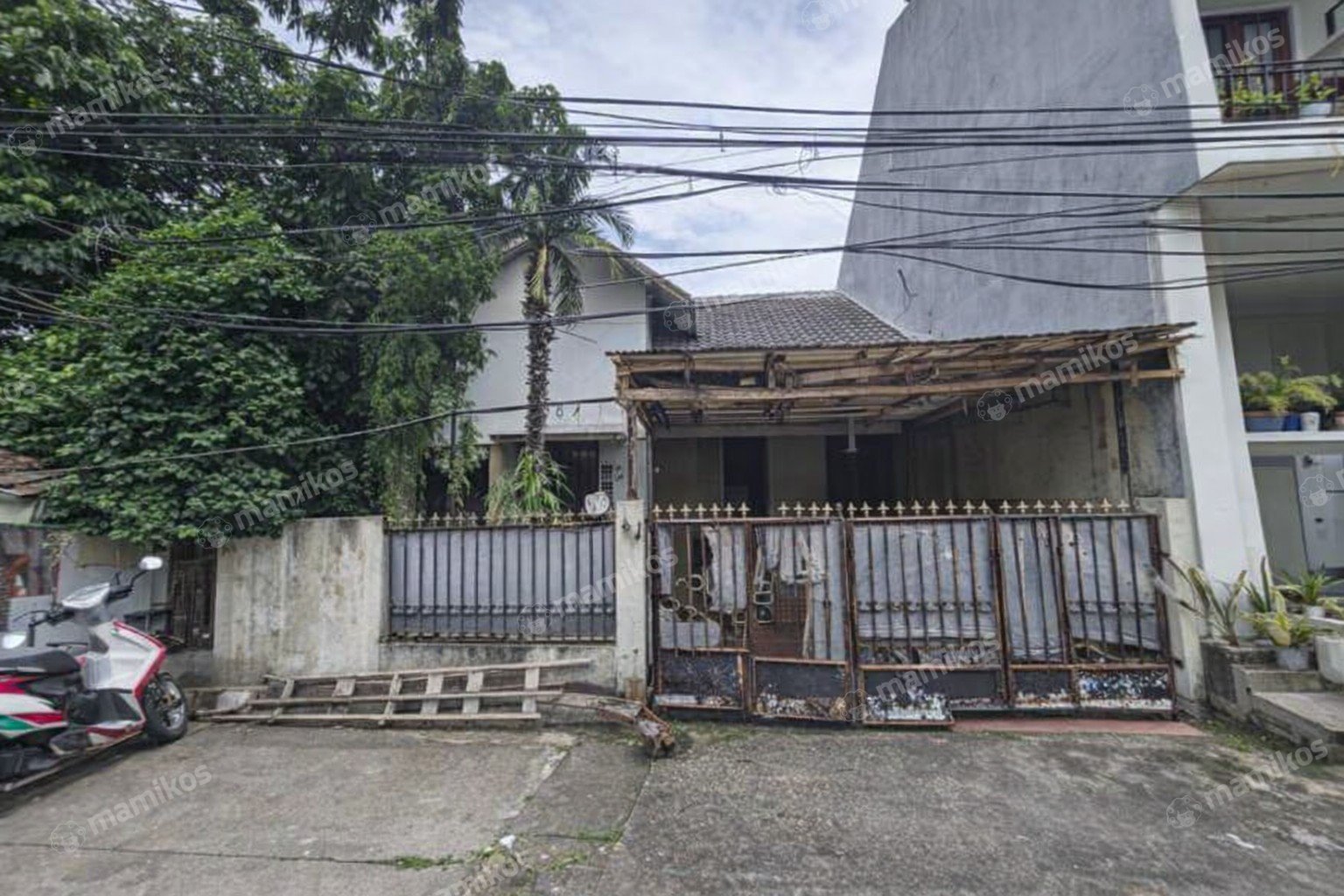 Rumah Sertifikat SHM 4 Kamar Tidur 3 Kamar Mandi Buaran Jakarta Timur