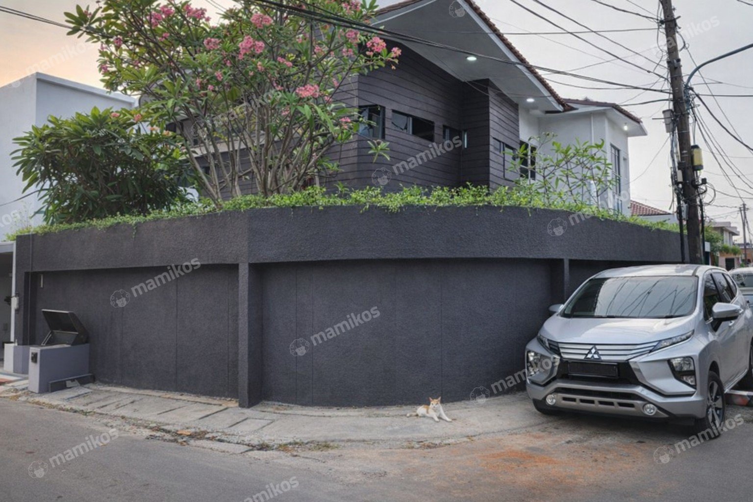 Rumah Sertifikat SHM 5 Kamar Tidur 4 Kamar Mandi Kav DKI Jakarta Barat
