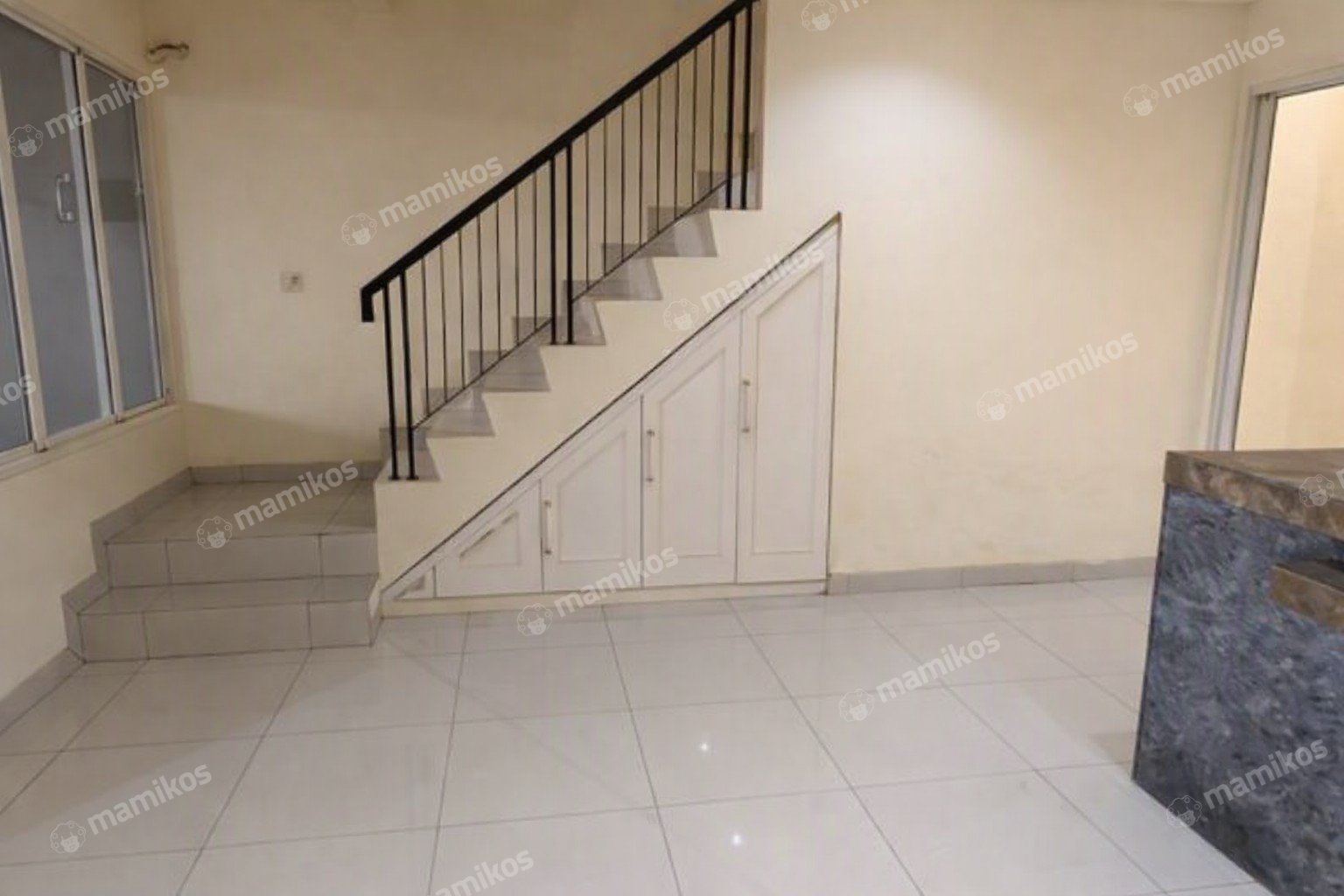 Rumah Sertifikat SHM 2 Kamar Tidur 2 Kamar Mandi Pantai Indah Kapuk Jakarta Utara - Photo 2