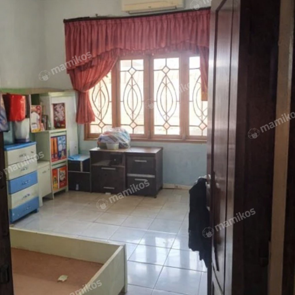 Rumah Sertifikat SHM 3 Kamar Tidur 3 Kamar Mandi Duren Sawit Jakarta Timur - Photo 4