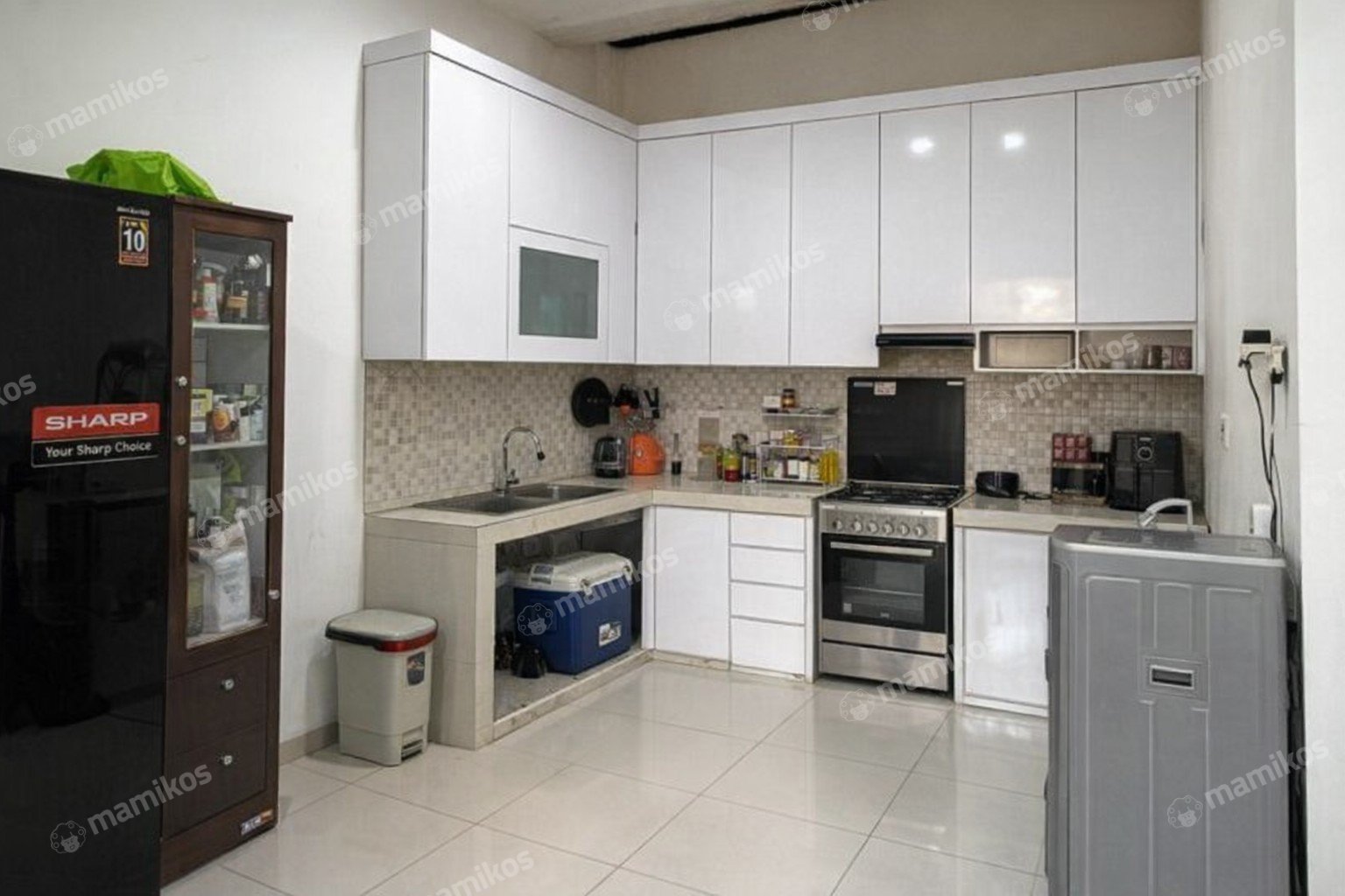 Rumah Sertifikat SHM 4 Kamar Tidur 3 Kamar Mandi Metland Puri Jakarta Barat