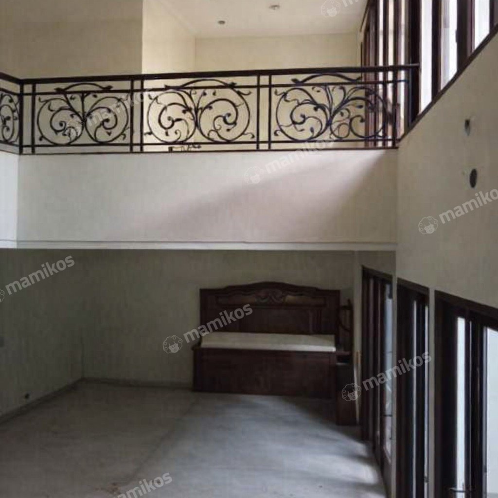 Rumah Sertifikat SHM 4 Kamar Tidur 4 Kamar Mandi Senopati Jakarta Selatan - Photo 4