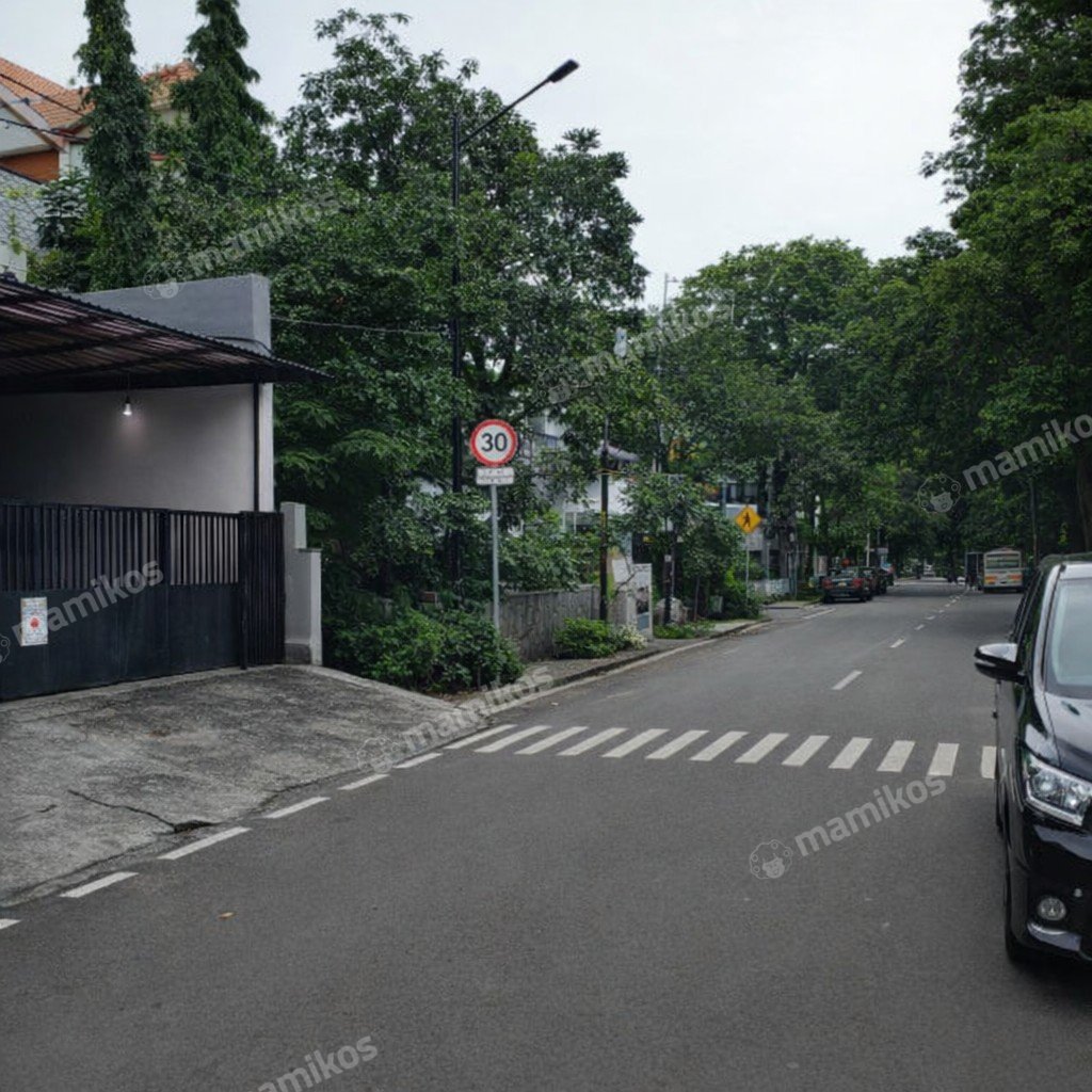 Rumah Sertifikat SHM 7 Kamar Tidur 3 Kamar Mandi Pulomas Jakarta Timur - Photo 3