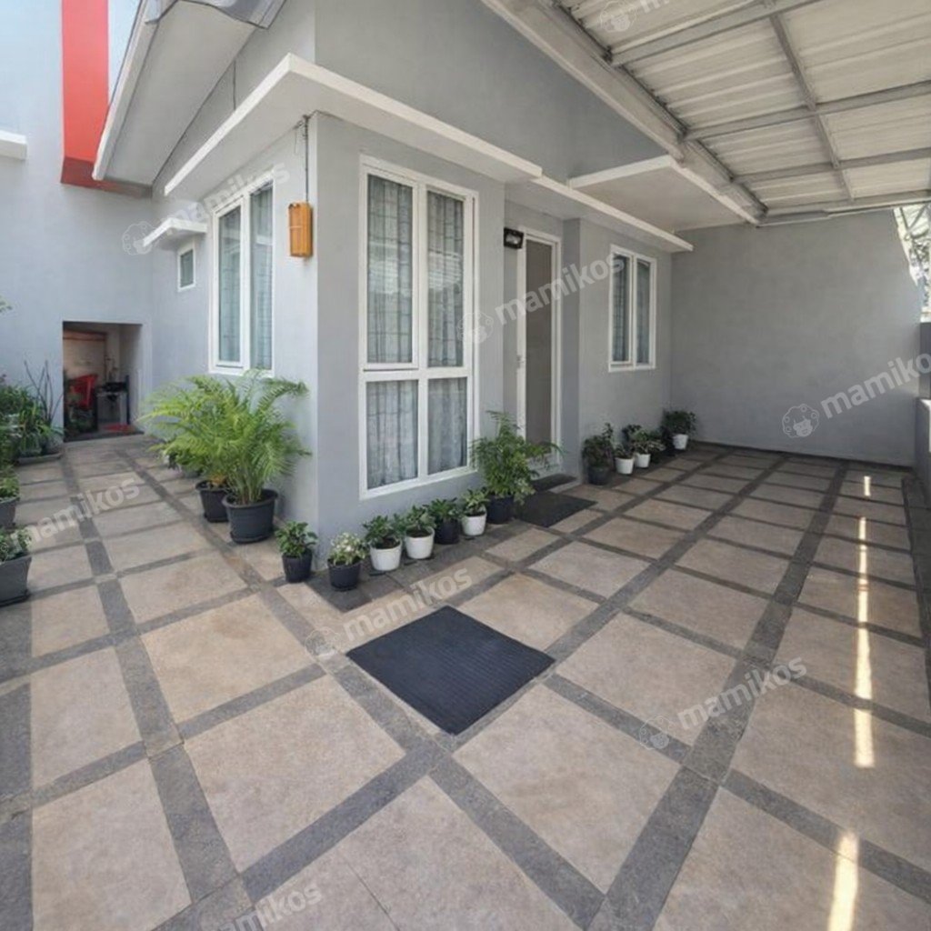 Rumah Sertifikat SHM 4 Kamar Tidur 3 Kamar Mandi Duri Kepa Jakarta Barat - Photo 2