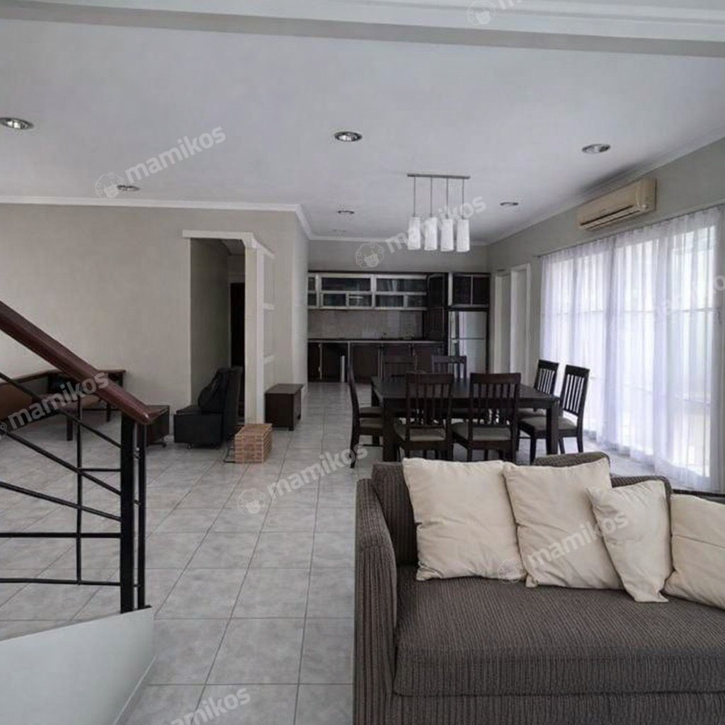 Rumah Sertifikat SHM 4 Kamar Tidur 4 Kamar Mandi Kota Wisata Jakarta Timur - Photo 5