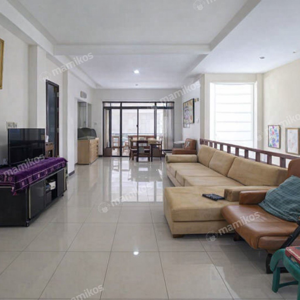 Rumah Sertifikat SHM 5 Kamar Tidur 4 Kamar Mandi Taman Ratu Jakarta Barat - Photo 4