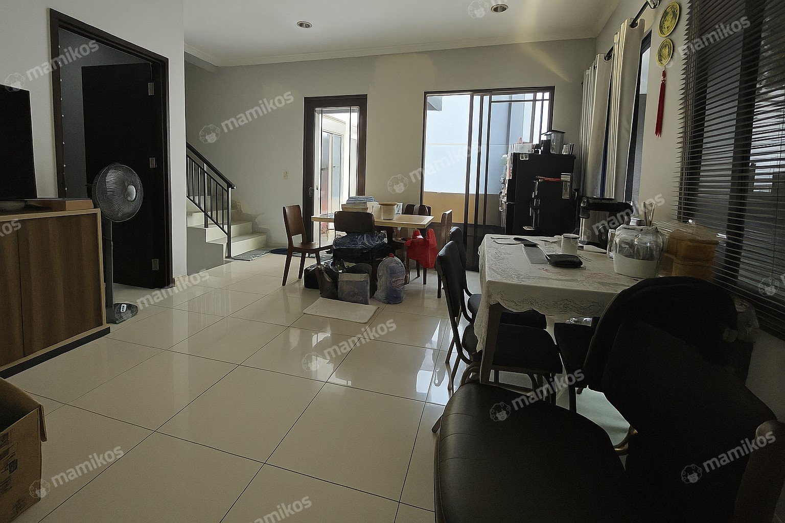 Rumah Sertifikat SHM 3 Kamar Tidur 3 Kamar Mandi Green Lake City Jakarta Barat