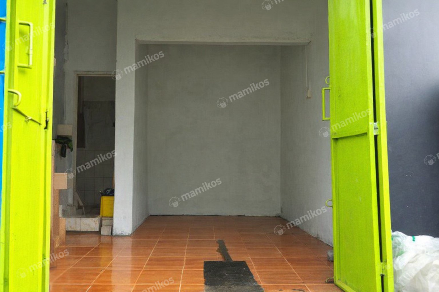 Rumah 4 Kamar Tidur 5 Kamar Mandi Tambora Jakarta Barat