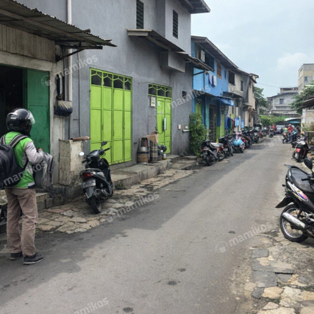Rumah 4 Kamar Tidur 5 Kamar Mandi Tambora Jakarta Barat - Photo 2