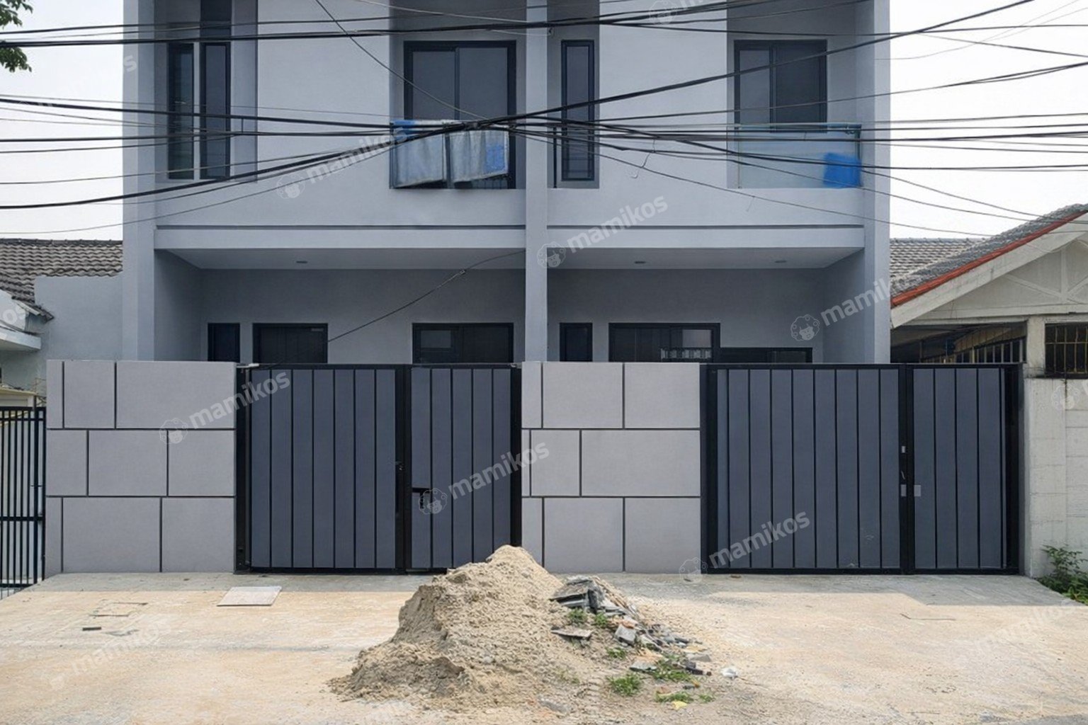 Rumah Sertifikat SHM 3 Kamar Tidur 3 Kamar Mandi Citra Garden Jakarta Barat