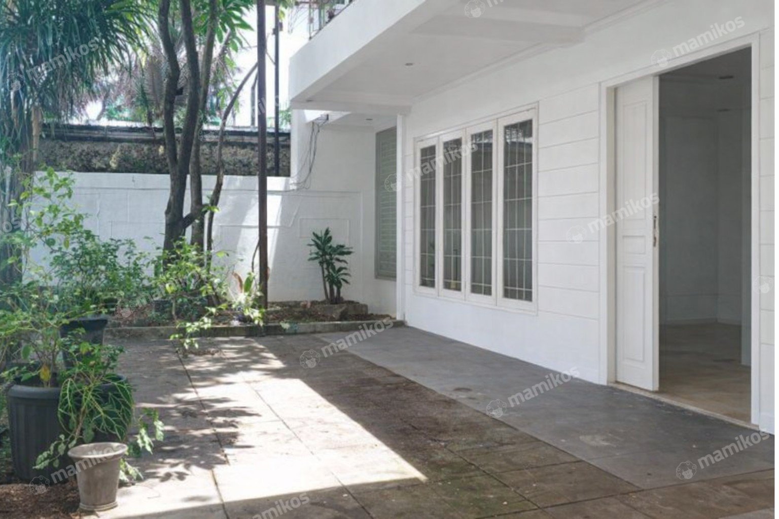 Rumah Sertifikat SHM 3 Kamar Tidur 3 Kamar Mandi Pondok Indah Jakarta Selatan