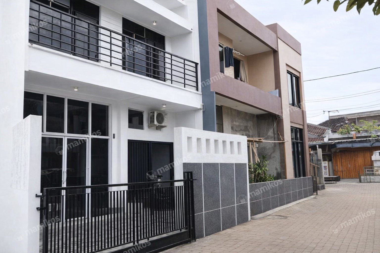 Rumah Sertifikat SHM 3 Kamar Tidur 2 Kamar Mandi Pondok Kelapa Jakarta Timur