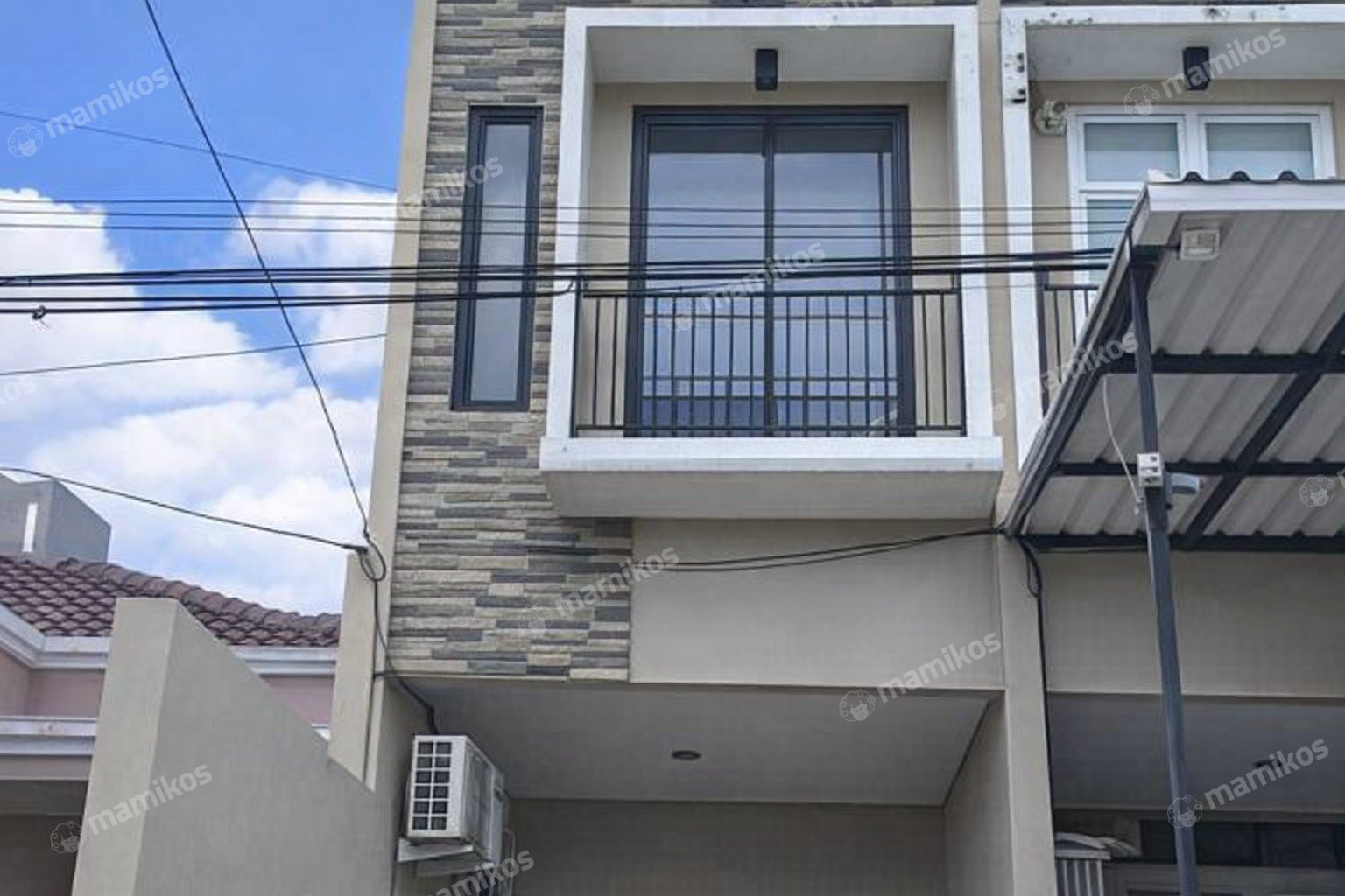 Rumah Sertifikat SHM 3 Kamar Tidur 3 Kamar Mandi Kedoya Selatan Jakarta Barat