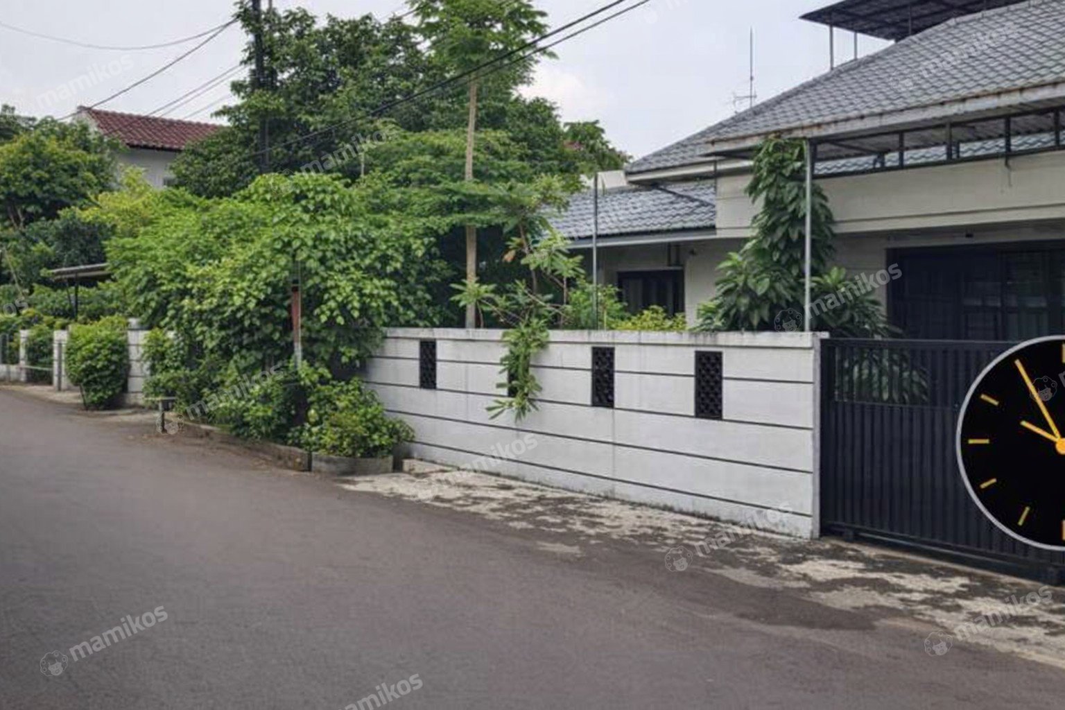 Rumah Sertifikat SHM 7 Kamar Tidur 4 Kamar Mandi Jatiwaringin Jakarta Timur
