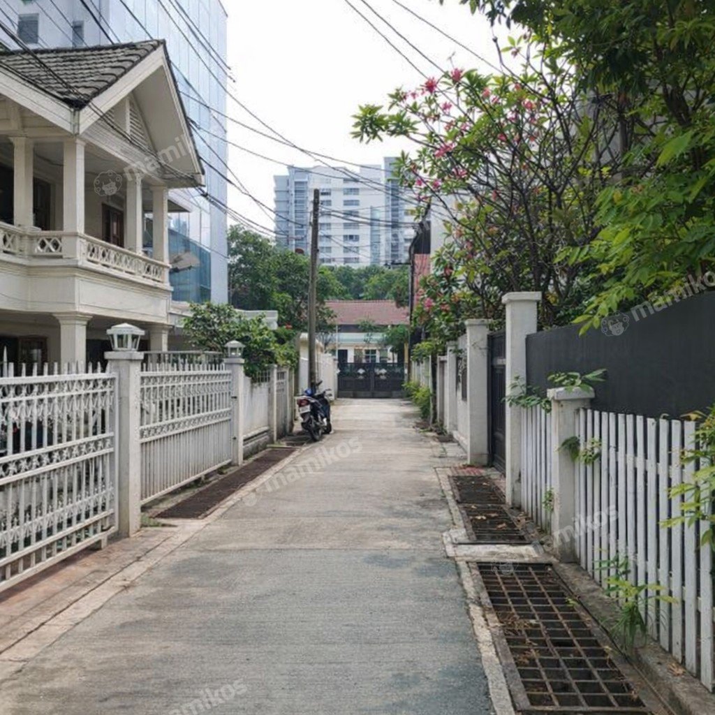 Rumah Sertifikat SHM 4 Kamar Tidur 3 Kamar Mandi Bangka Jakarta Selatan - Photo 3