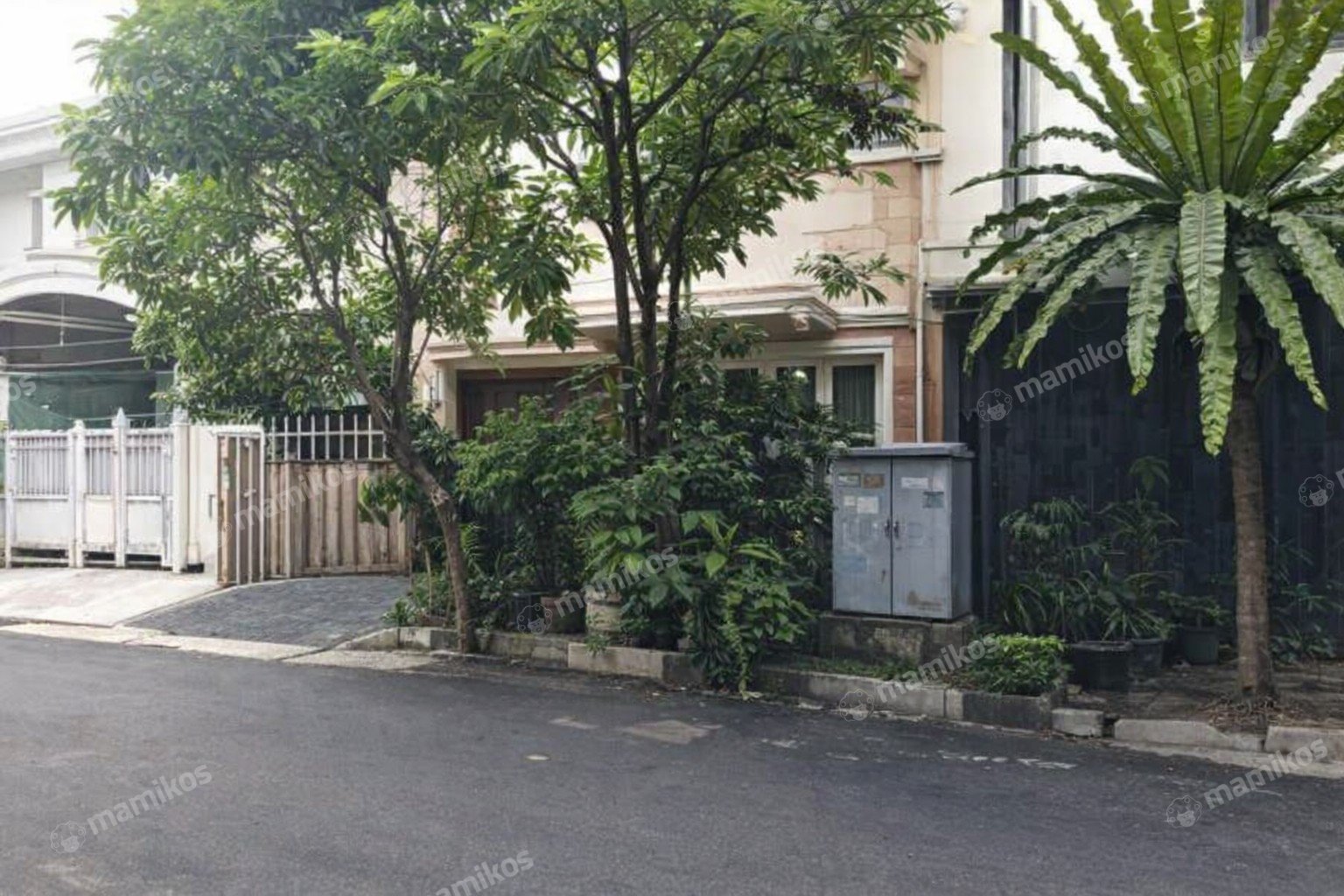 Rumah Sertifikat SHM 3 Kamar Tidur 2 Kamar Mandi Kembangan Jakarta Barat - Photo 3