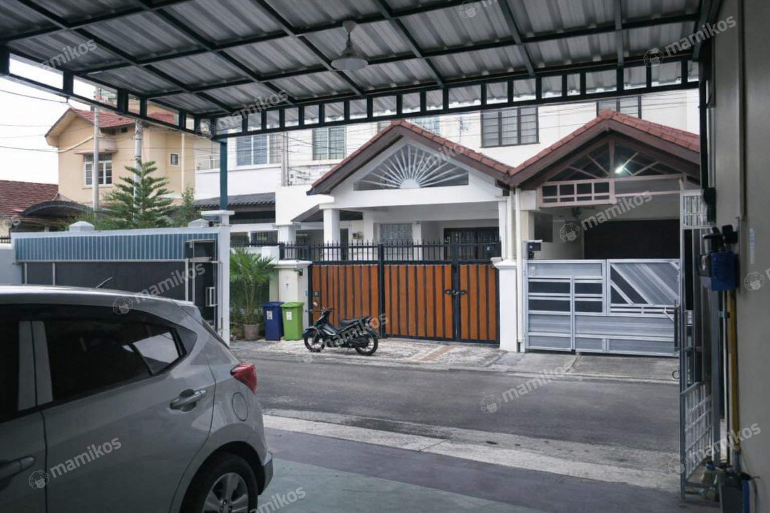 Rumah Sertifikat SHM 4 Kamar Tidur 5 Kamar Mandi Pondok Kelapa Jakarta Timur