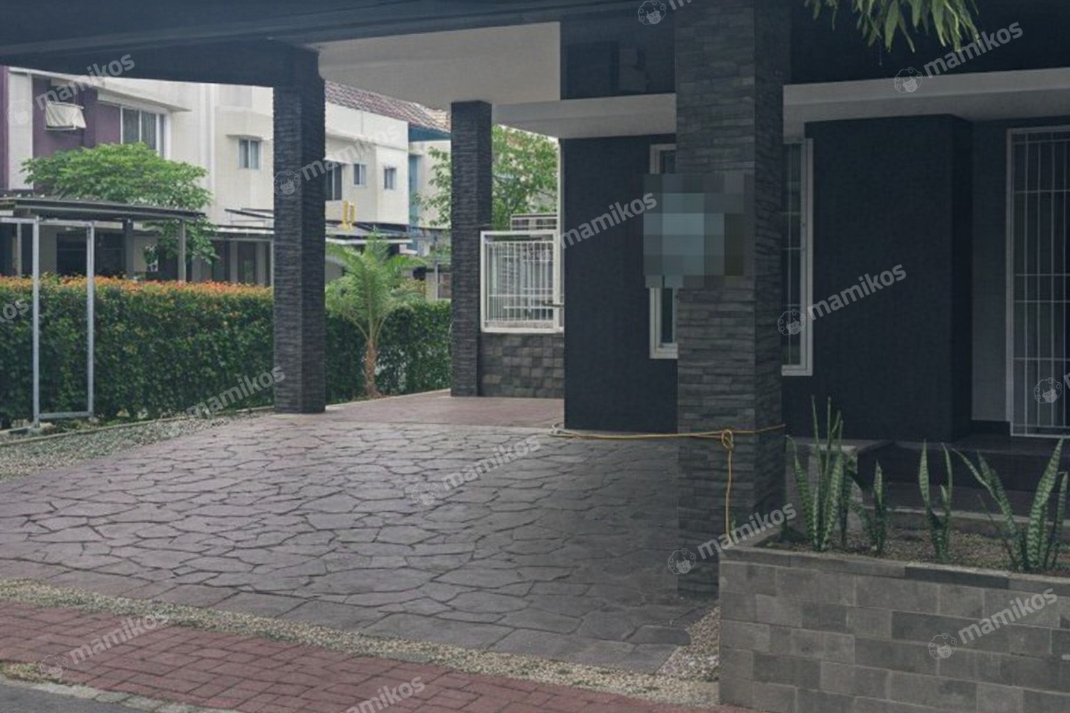 Rumah Sertifikat SHM 3 Kamar Tidur 2 Kamar Mandi Raffles Hills Jakarta Timur