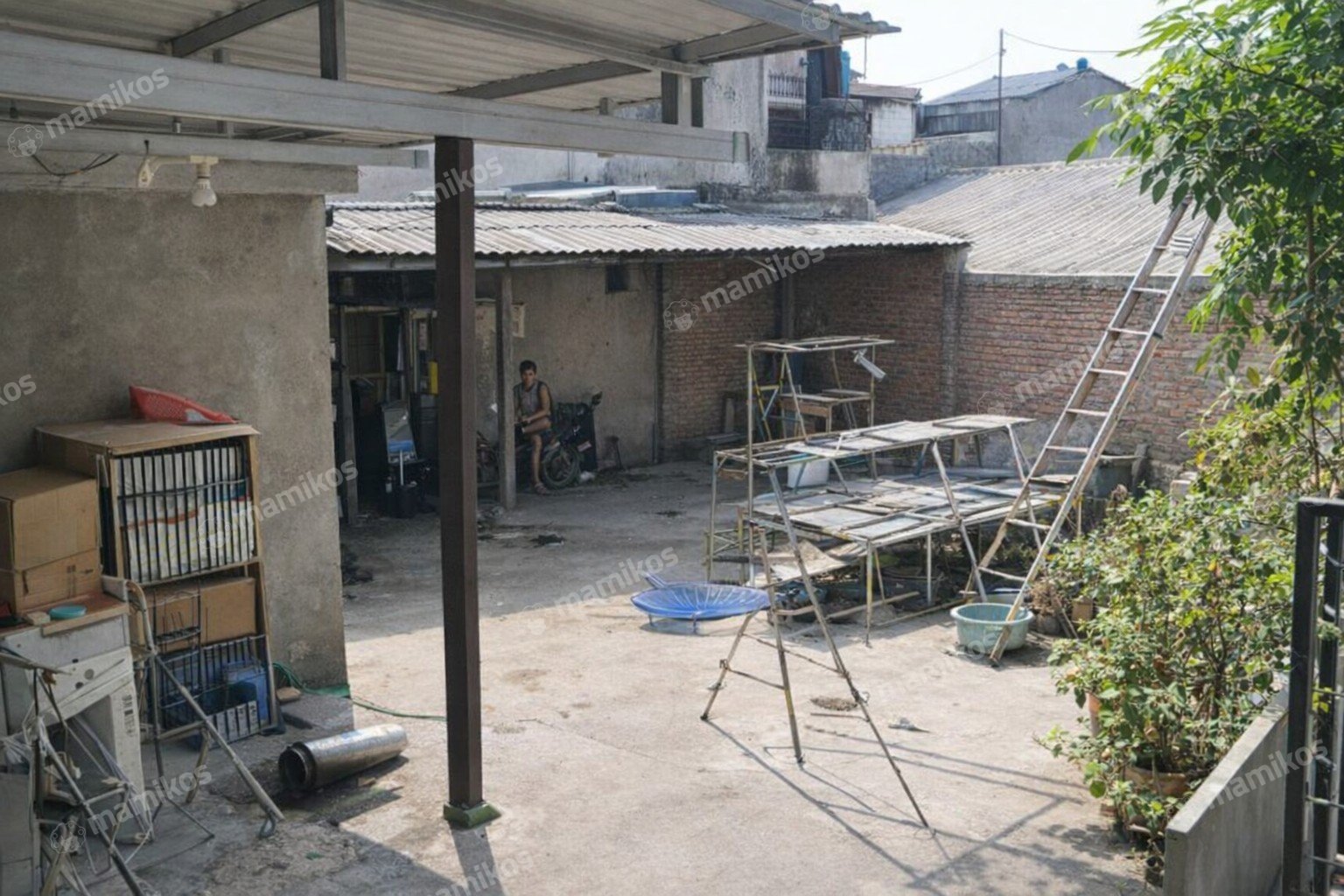 Rumah Sertifikat SHM 10 Kamar Tidur 5 Kamar Mandi Ciracas Jakarta Timur - Photo 4