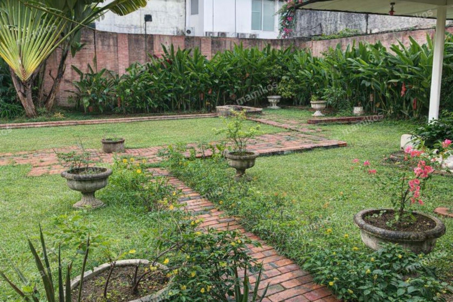 Rumah Sertifikat SHM 4 Kamar Tidur 3 Kamar Mandi Kemang Jakarta Selatan