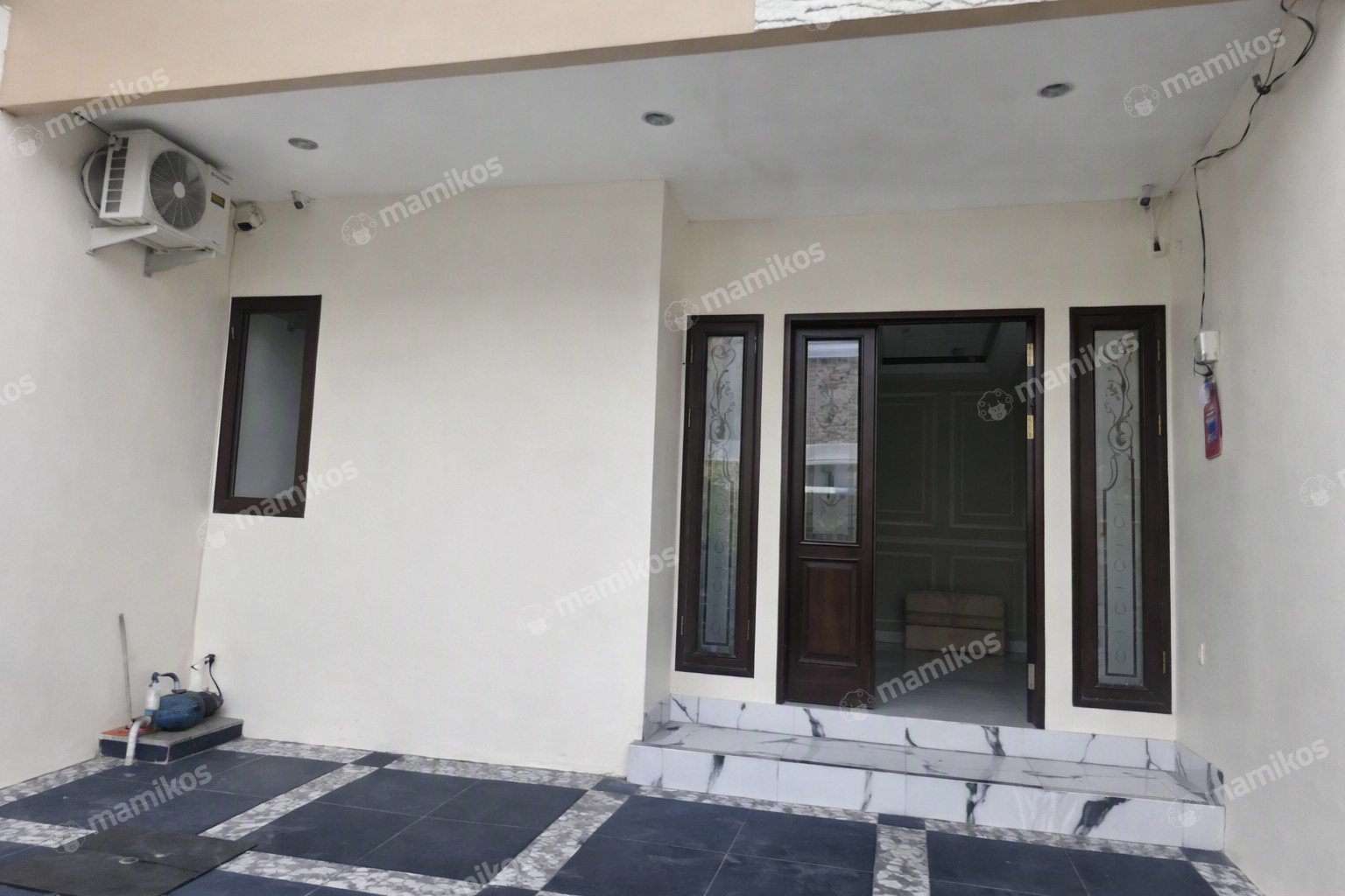 Rumah Sertifikat SHM 5 Kamar Tidur 3 Kamar Mandi Kelapa Gading Jakarta Utara - Photo 2