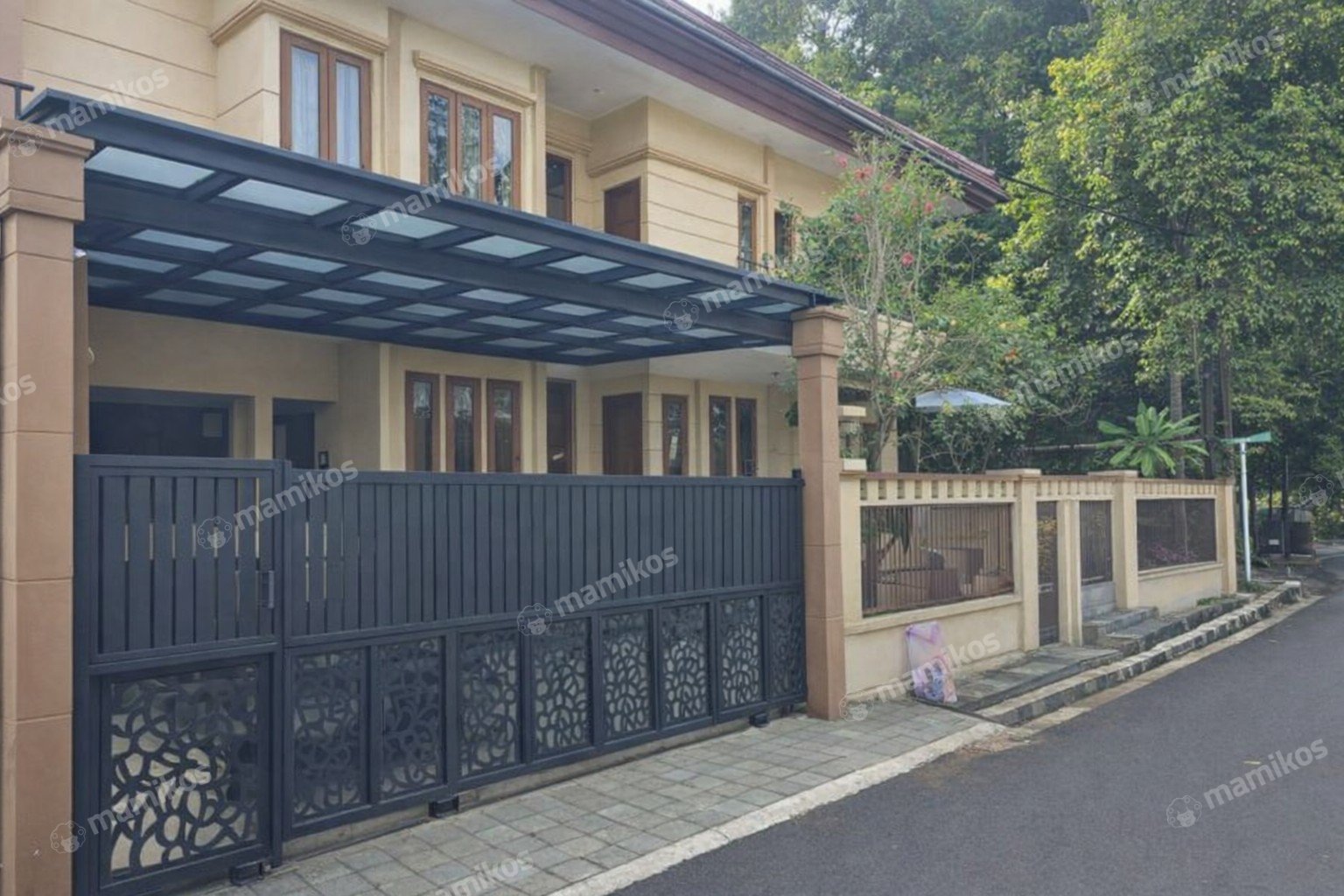 Rumah Sertifikat SHM 5 Kamar Tidur 5 Kamar Mandi Pondok Indah Jakarta Selatan