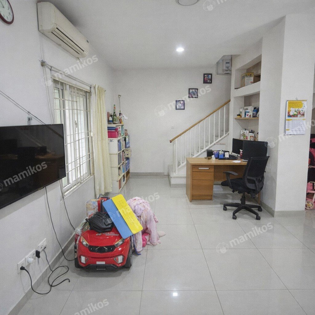 Rumah Sertifikat SHM 3 Kamar Tidur 2 Kamar Mandi Kelapa Gading Jakarta Utara - Photo 4