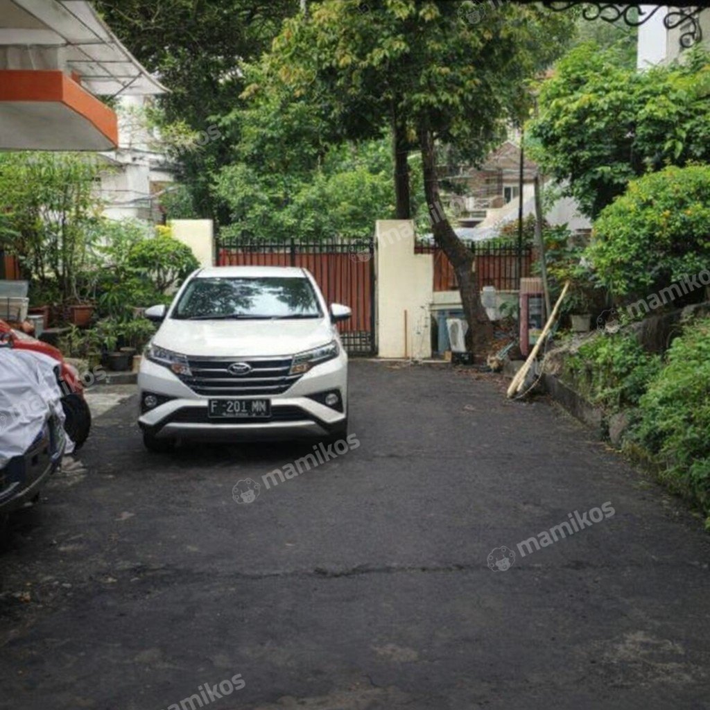 Rumah Sertifikat SHM 14 Kamar Tidur 5 Kamar Mandi Tebet Jakarta Selatan - Photo 4