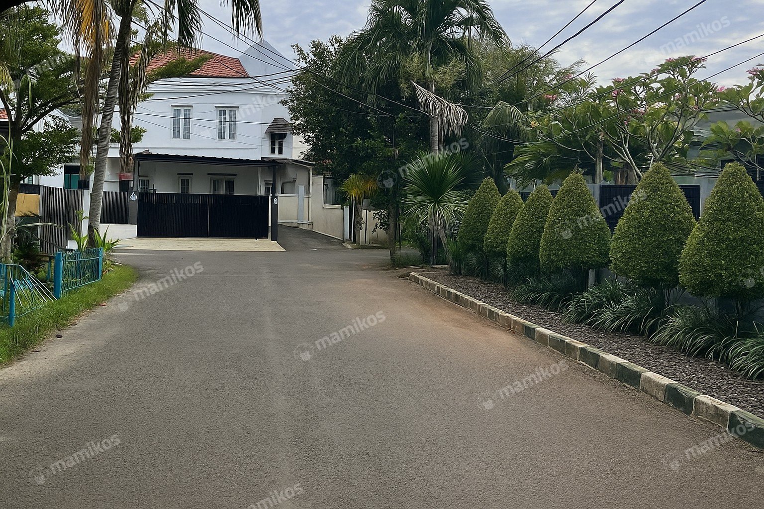 Rumah Baru Sertifikat SHM 2 Lantai Cipete Jakarta Selatan