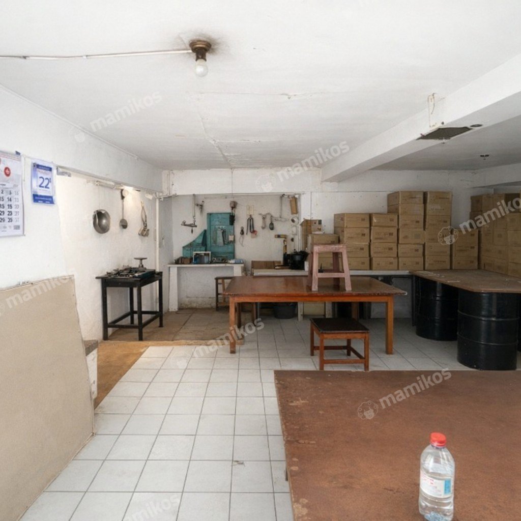 Rumah Sertifikat SHM 4 Kamar Tidur 4 Kamar Mandi Taman Ratu Jakarta Barat - Photo 4