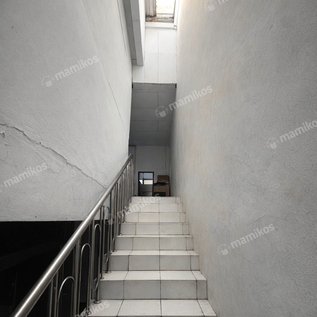 Rumah Sertifikat SHM 4 Kamar Tidur 4 Kamar Mandi Taman Ratu Jakarta Barat - Photo 5