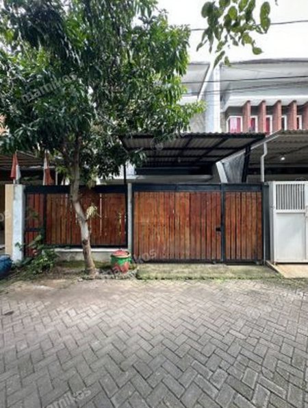 Rumah 4KT 2KM Wonorejo Surabaya - Photo 2