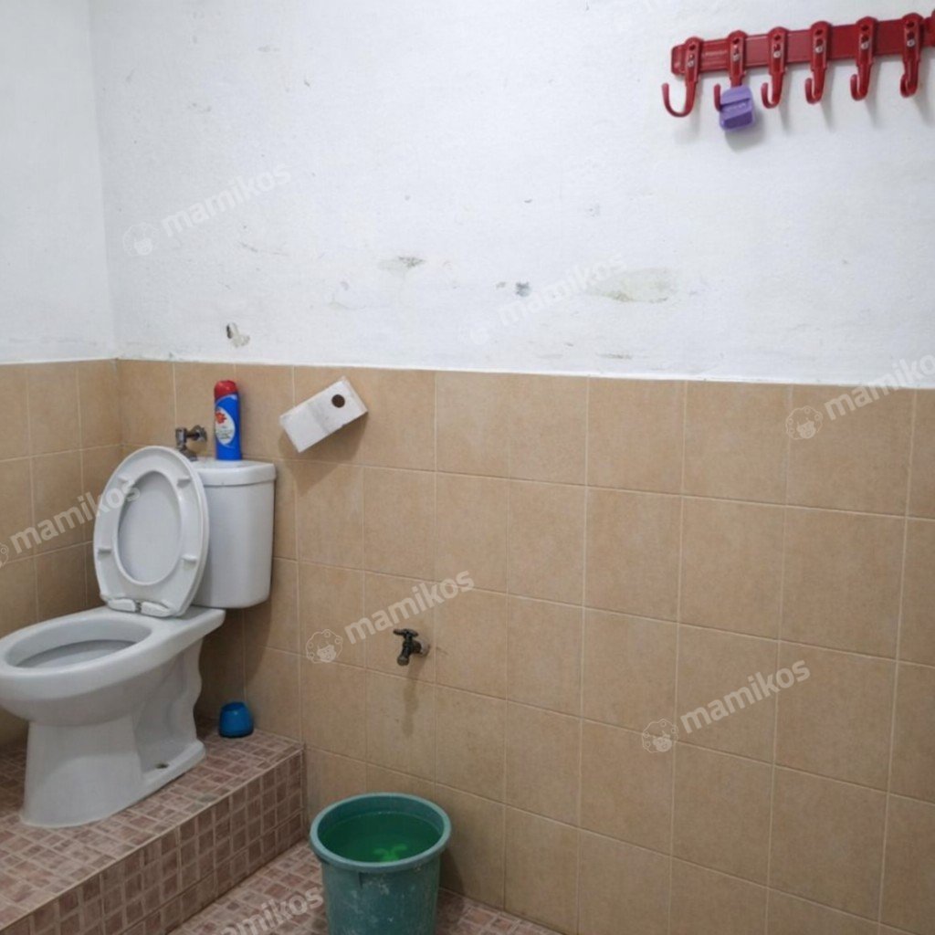 Rumah Sertifikat SHM 7 Kamar Tidur 3 Kamar Mandi Tomang Jakarta Barat - Photo 2