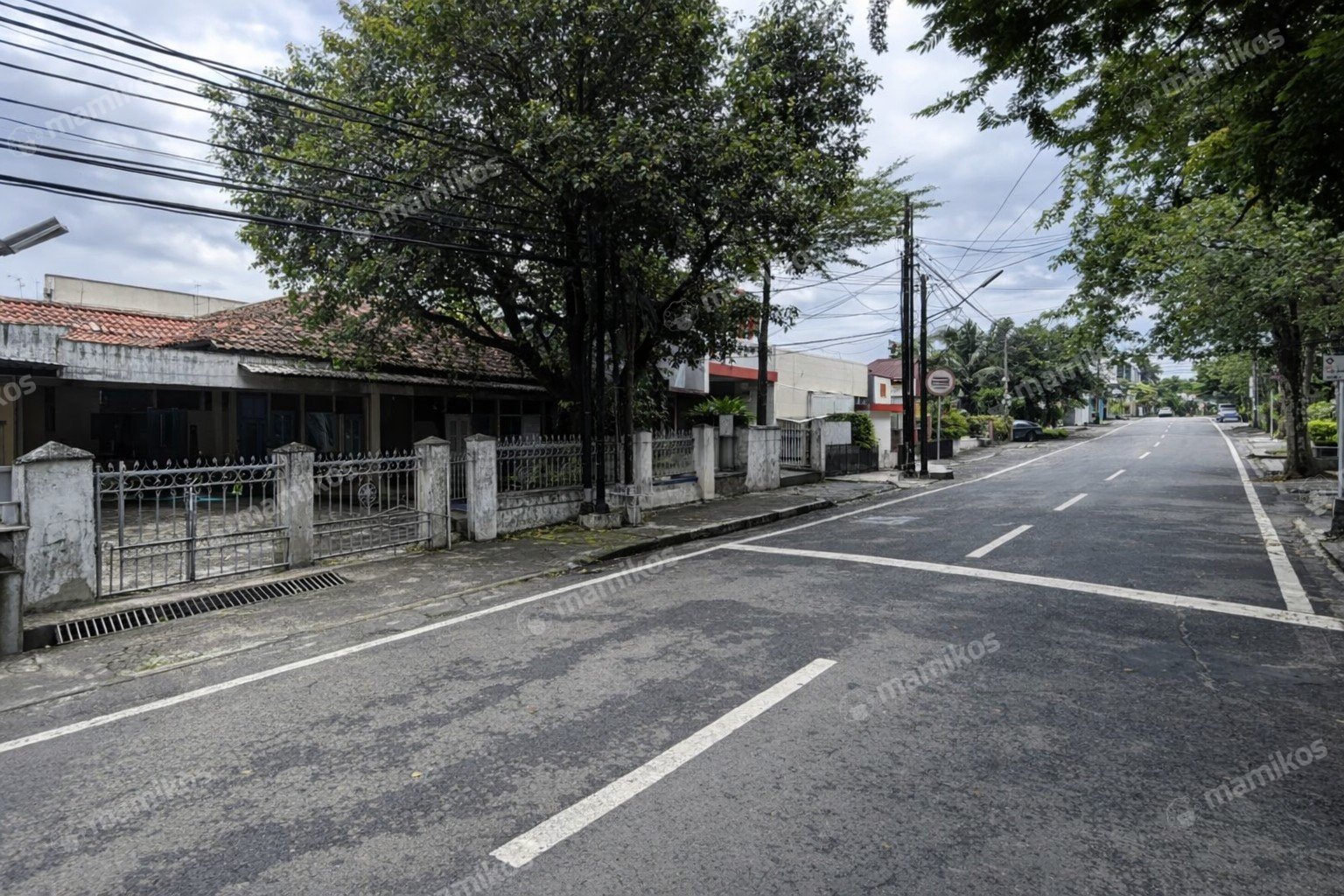 Rumah Sertifikat SHM 3 Kamar Tidur 1 Kamar Mandi Tebet Jakarta Selatan