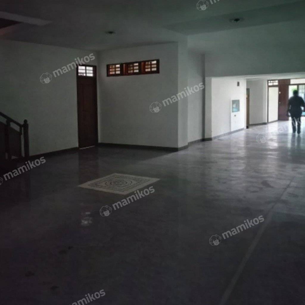 Rumah Sertifikat SHM 7 Kamar Tidur 4 Kamar Mandi Cakung Jakarta Timur - Photo 2
