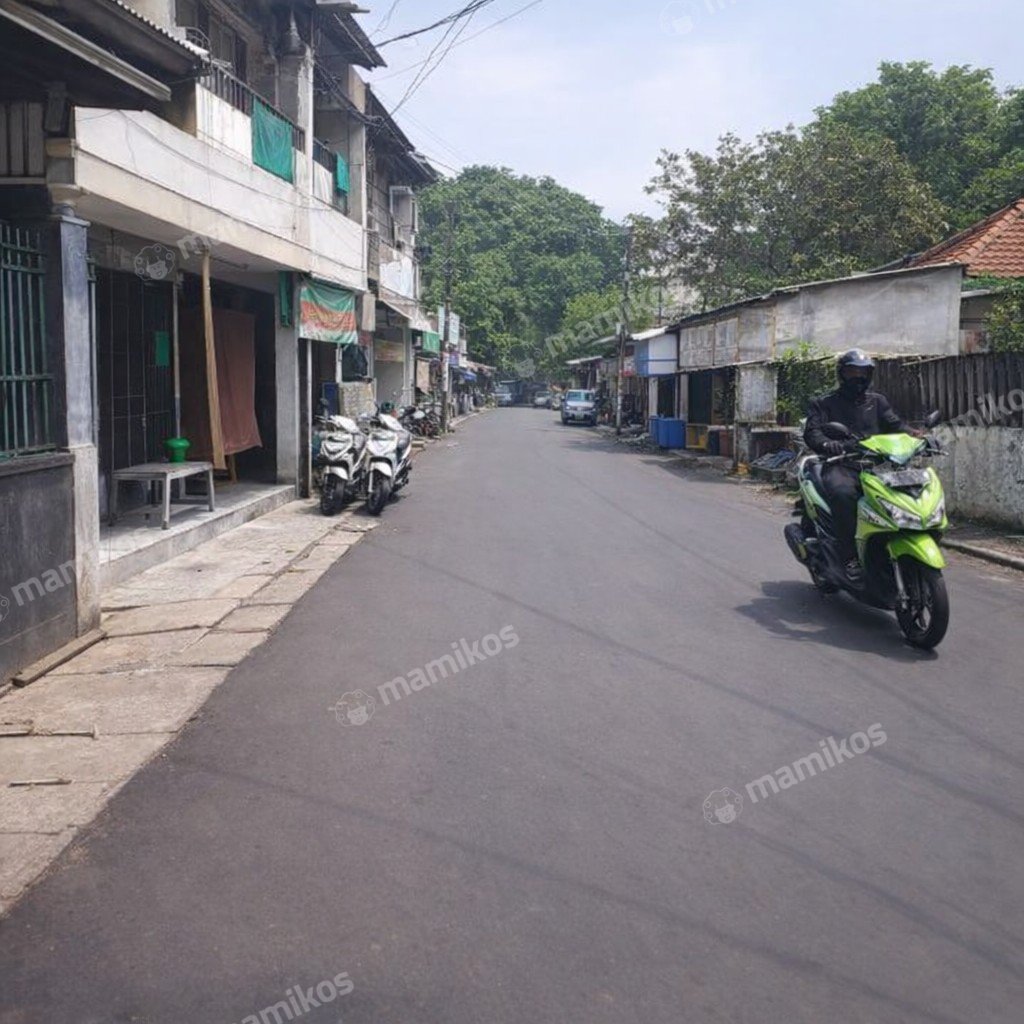 Rumah Sertifikat SHM 8 Kamar Tidur 3 Kamar Mandi Tanjung Duren Selatan Jakarta Barat - Photo 2