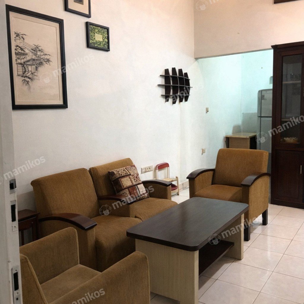 Rumah Sertifikat SHM 3 Kamar Tidur 2 Kamar Mandi Kota Wisata Jakarta Timur - Photo 2