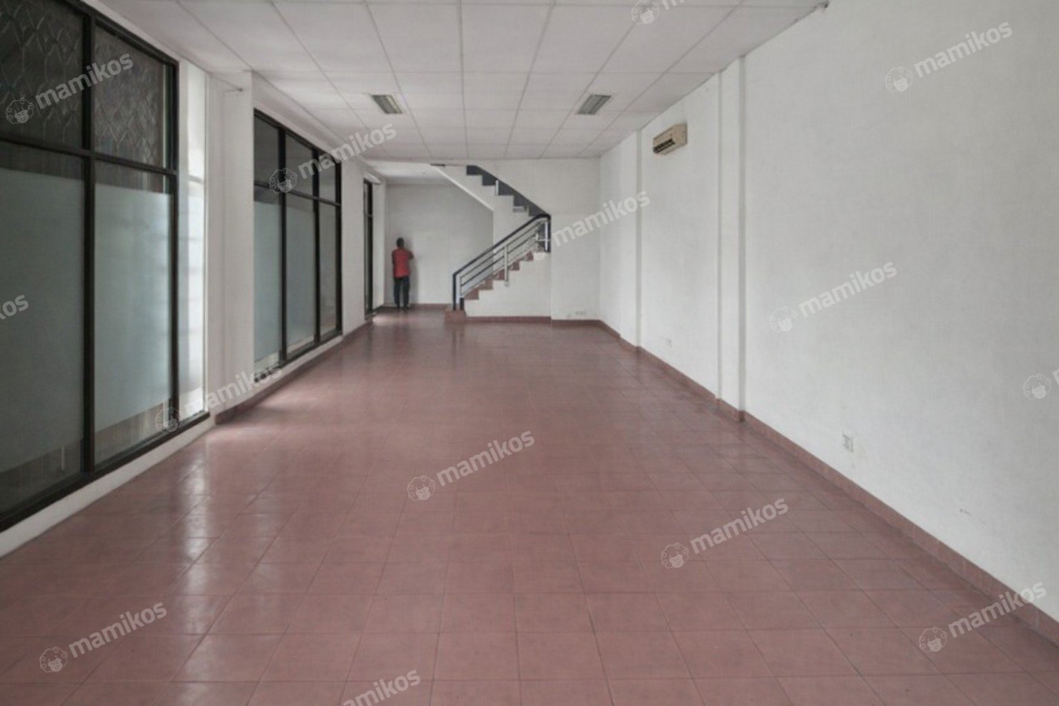 Rumah Sertifikat HGB 4 Kamar Mandi 4 Lantai Kebon Jeruk Jakarta Barat - Photo 3