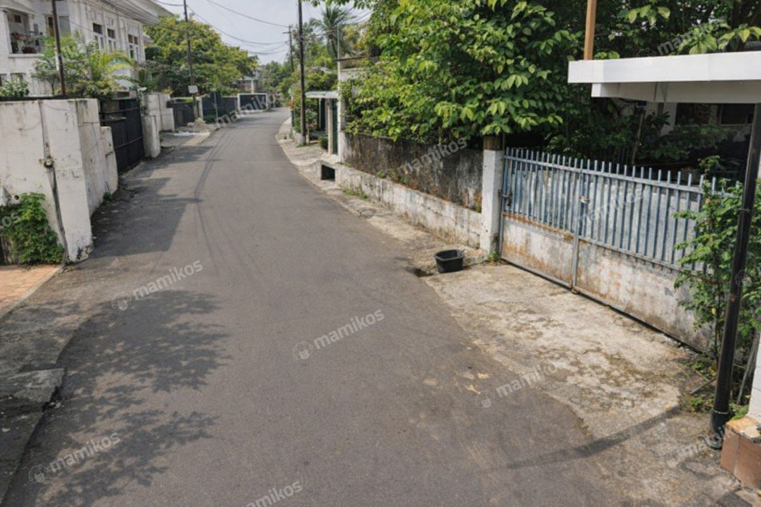 Rumah Sertifikat SHM 5 Kamar Tidur 3 Kamar Mandi Gandaria Jakarta Selatan - Photo 3